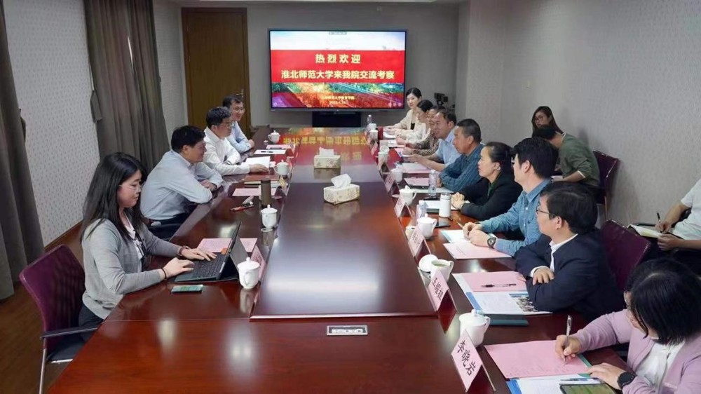 2325211f9b324876b736e2fac0cff813.jpg 2325211f9b324876b736e2fac0cff813.jpg