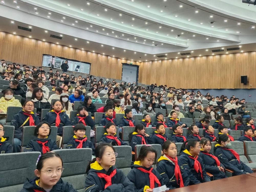 4a51f53a2ccf4f38ac99bd6d231b1484.jpg 4a51f53a2ccf4f38ac99bd6d231b1484.jpg