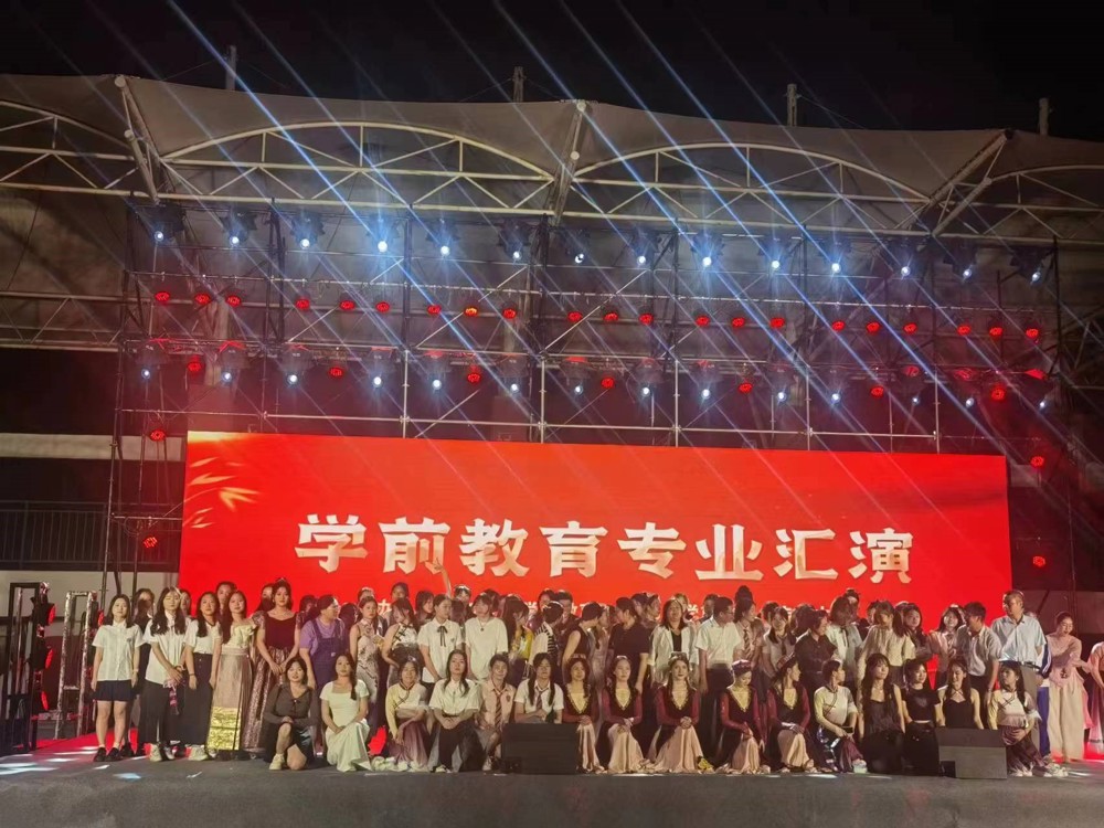 89c2c6e33a594569be4b939abd2f63eb.jpg 89c2c6e33a594569be4b939abd2f63eb.jpg