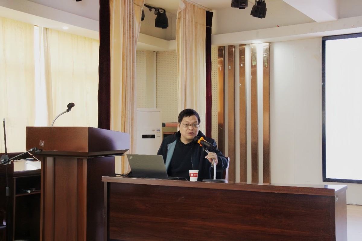 b824374526e948d89a137cd20784333a.jpg b824374526e948d89a137cd20784333a.jpg