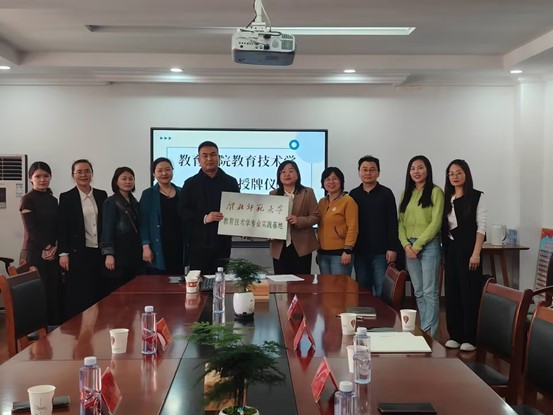 1a65c42d38874fed819baac60007ee1e.jpg 1a65c42d38874fed819baac60007ee1e.jpg