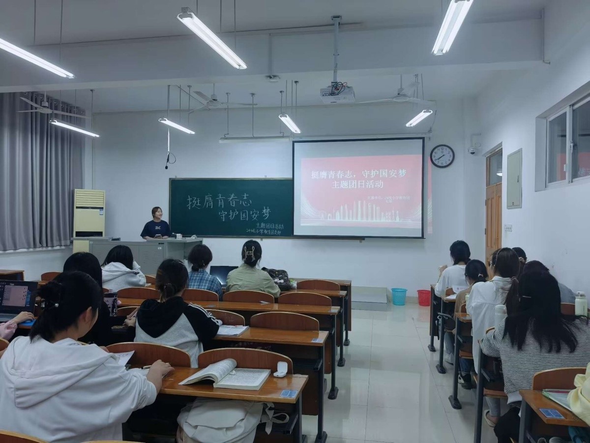 b525fc61951a4e88bd787139e1fe332b.jpg b525fc61951a4e88bd787139e1fe332b.jpg